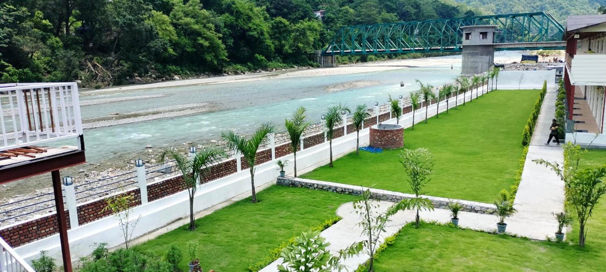 Qcent Woods Resort & Spa, Rishīkesh Екстериор снимка