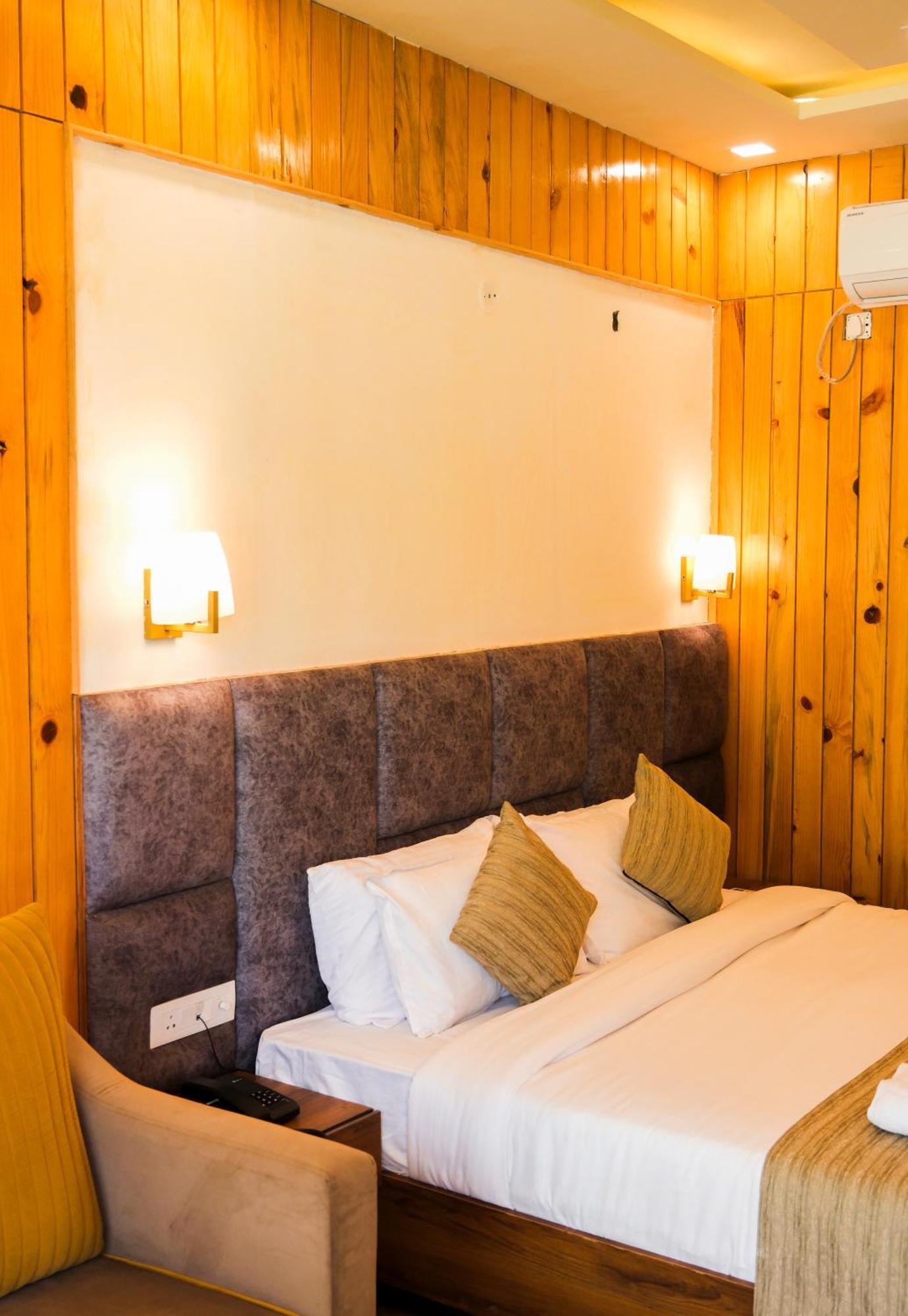 Qcent Woods Resort & Spa, Rishīkesh Екстериор снимка